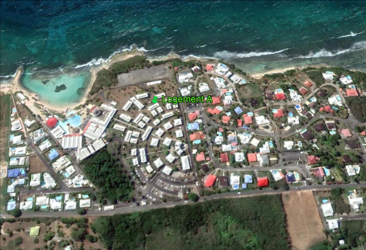 Romantique Et Bel Appartement En Bord De La Mer, Piscine Surveillee Et Belle Plage A 50M Saint-Francois  Esterno foto