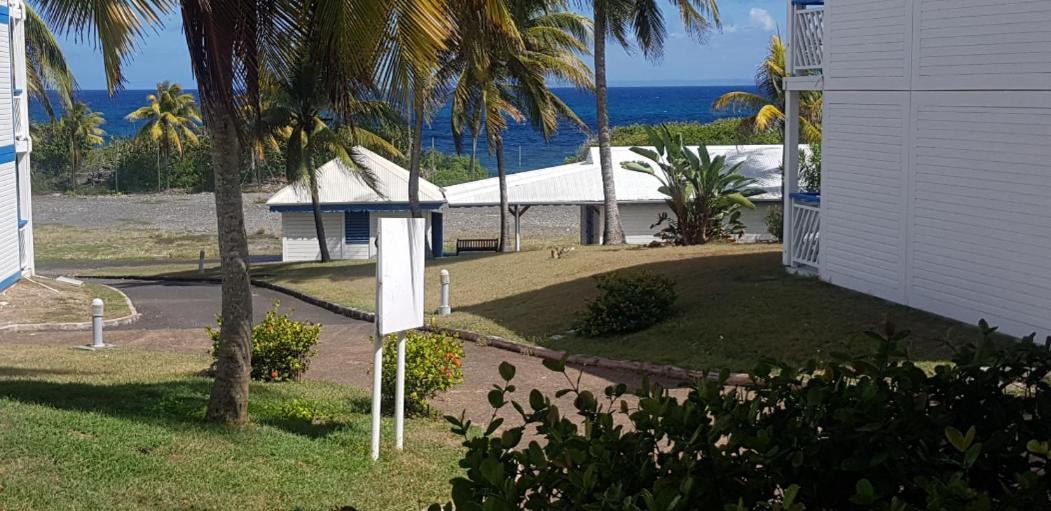 Romantique Et Bel Appartement En Bord De La Mer, Piscine Surveillee Et Belle Plage A 50M Saint-Francois  Esterno foto