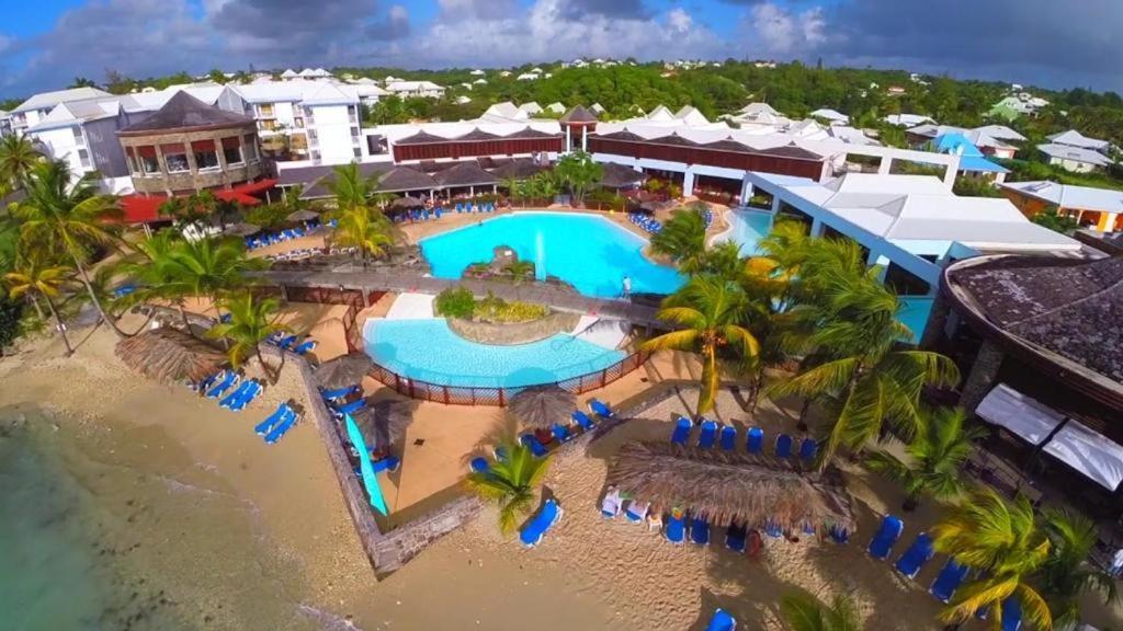 Romantique Et Bel Appartement En Bord De La Mer, Piscine Surveillee Et Belle Plage A 50M Saint-Francois  Esterno foto