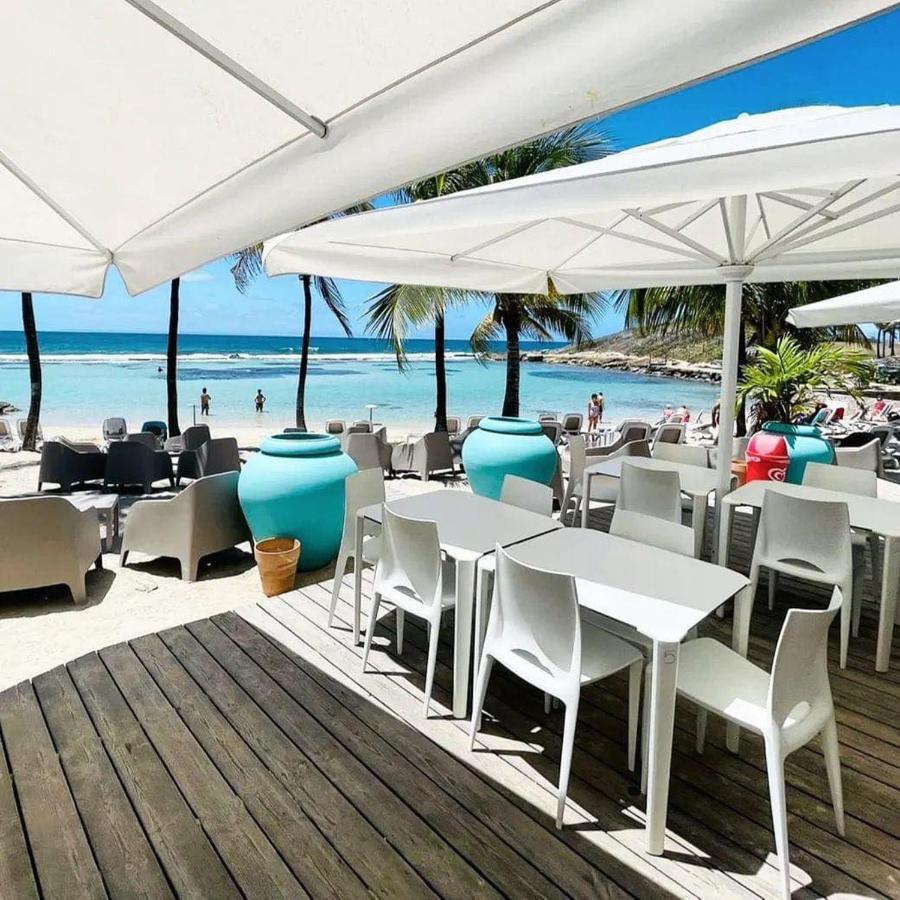 Romantique Et Bel Appartement En Bord De La Mer, Piscine Surveillee Et Belle Plage A 50M Saint-Francois  Esterno foto